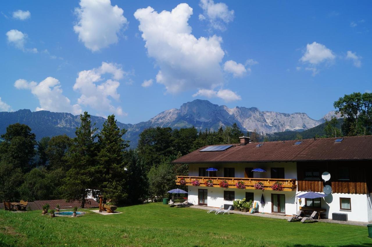 Gaestehaus Schmuckenhof Farm stay *