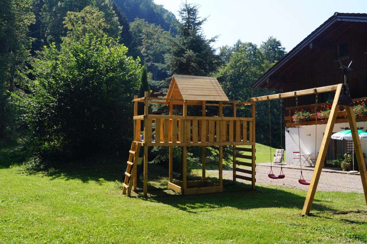 Farm stay Gaestehaus Schmuckenhof