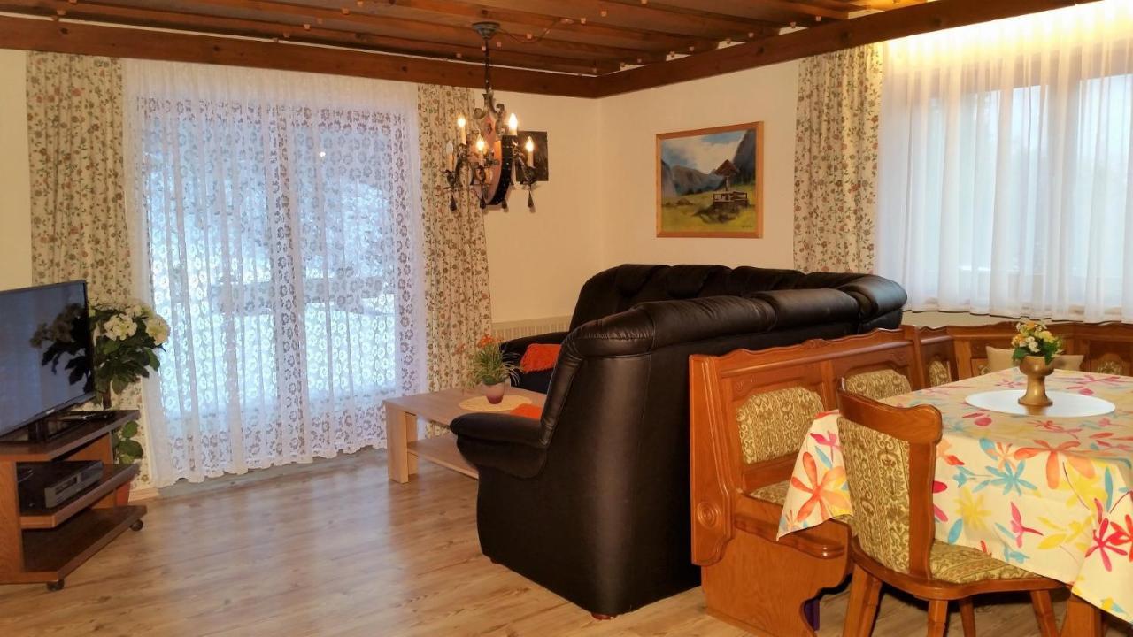 Gaestehaus Schmuckenhof Farm stay *