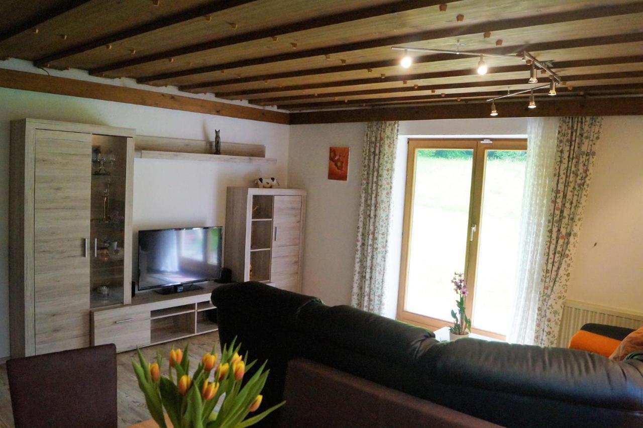 Farm stay Gaestehaus Schmuckenhof