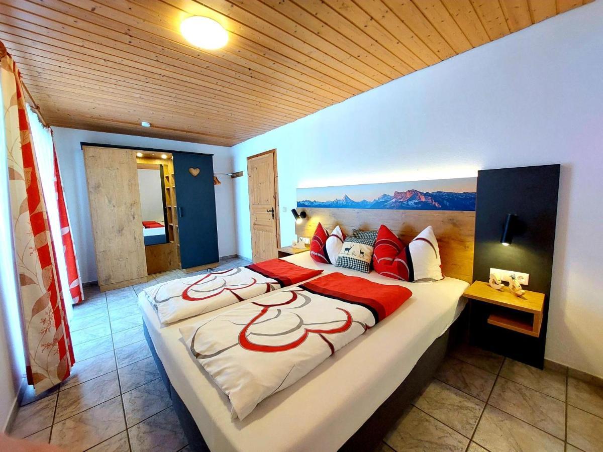 Farm stay Gaestehaus Schmuckenhof *