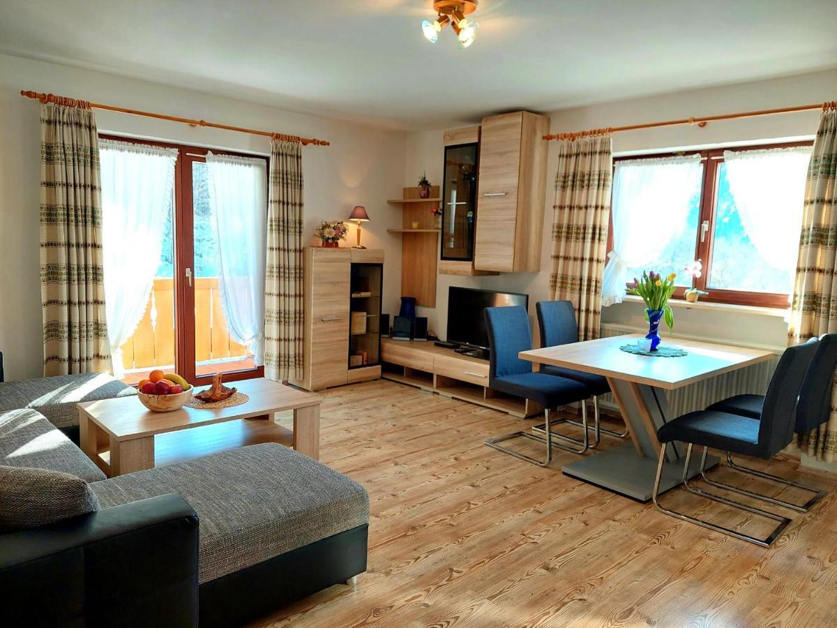 Gaestehaus Schmuckenhof Farm stay Marktschellenberg
