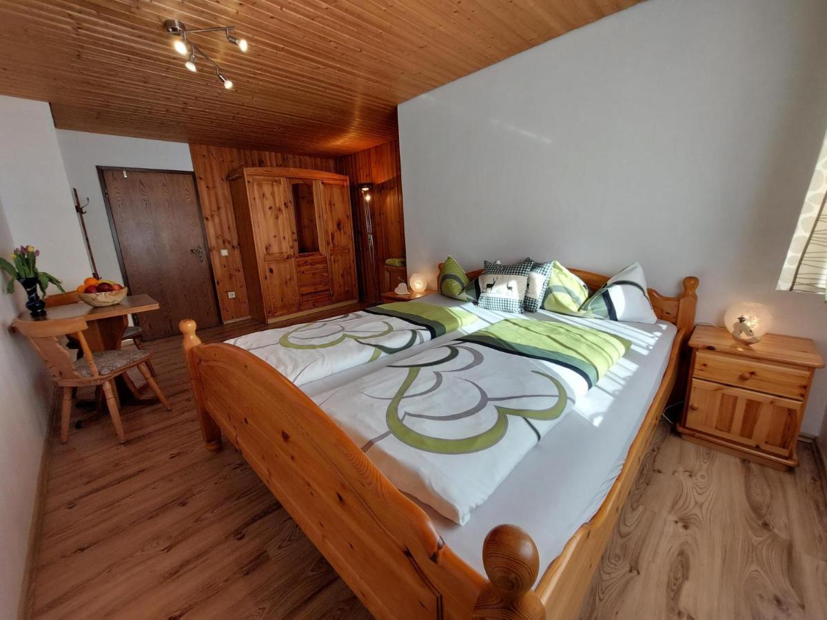 Farm stay Gaestehaus Schmuckenhof
